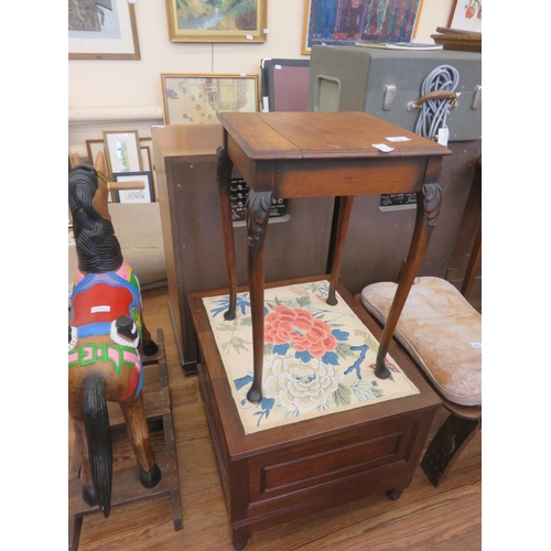 432 - Commode and Occasional Table