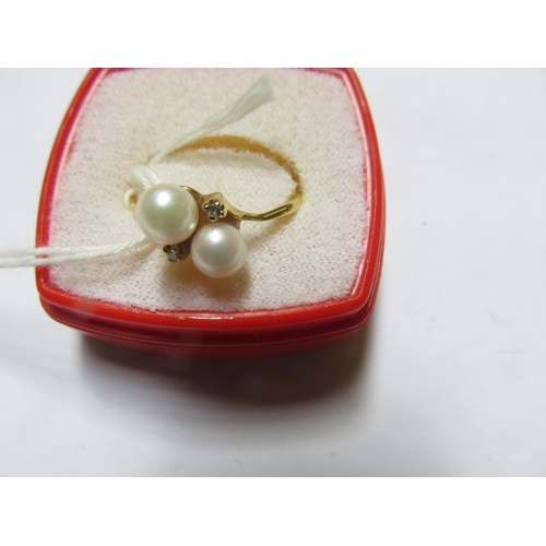 118 - 18ct Gold Pearl and Diamond Ring