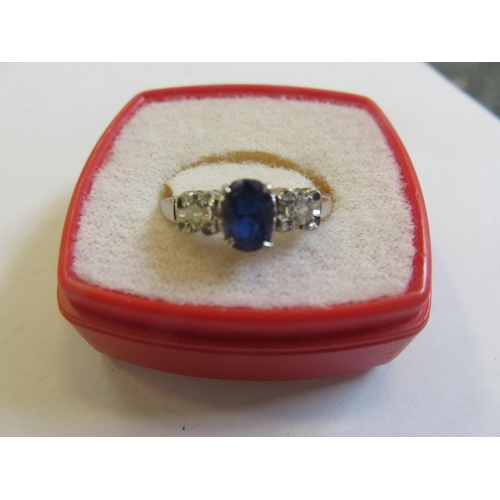 157 - 14ct and White Gold and Blue Stone Dress Ring