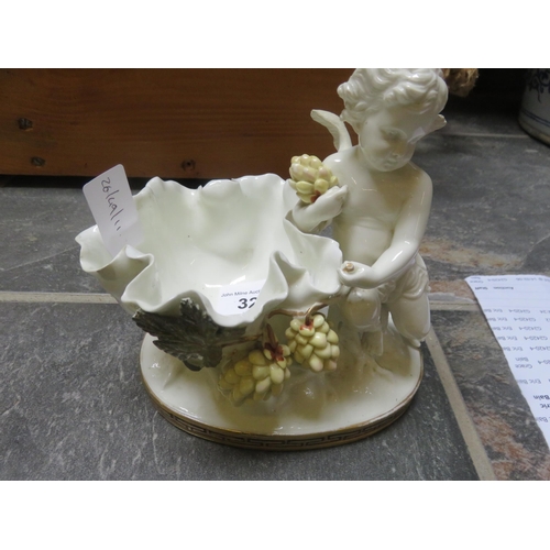 326 - Moores Cherub Table dish