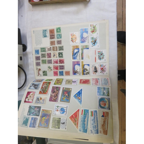 358 - World Stamp Album