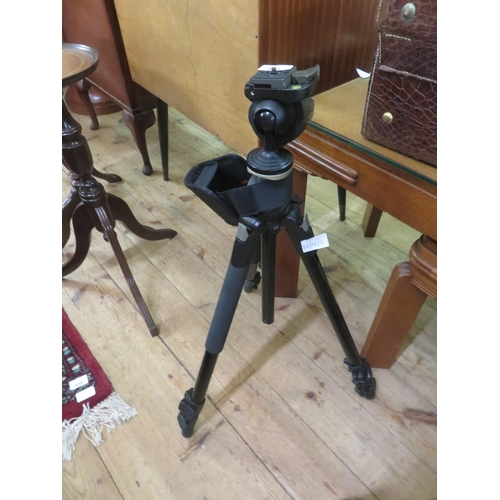 441 - Nanfrotto Tripod