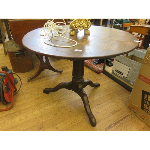 452 - Georgian Oak Snap Top Pedestal Table