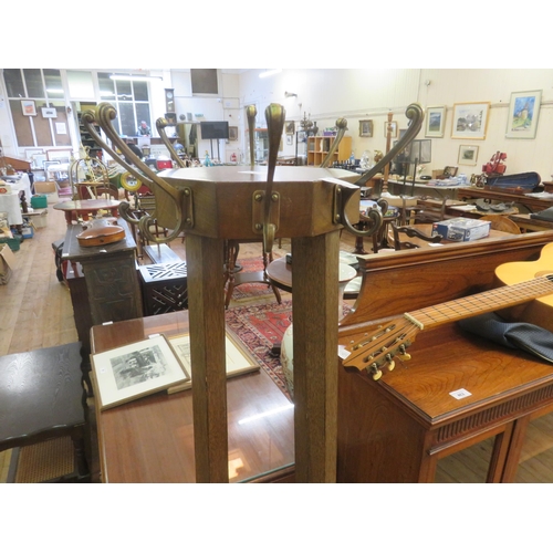 470 - Large Oak Coat stand