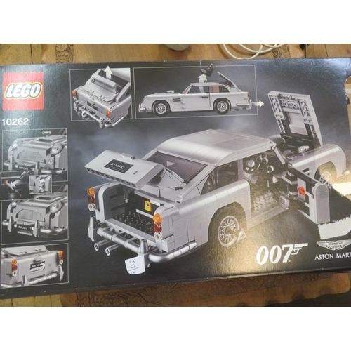 402 - Lego 10262, 007 Aston Martin Box Set