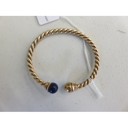 108 - 14ct Gold Rope Bangle With Lapis Type Stone 11.2gms - Total