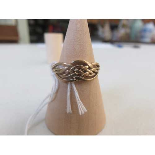 125 - Gold Celtic Knot Type Ring 2gms