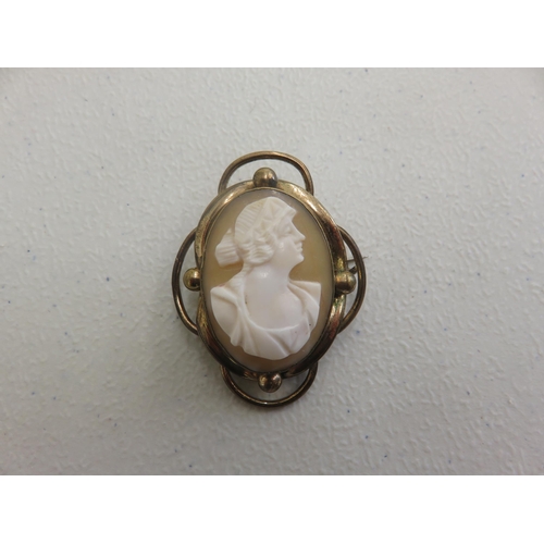 90 - Cameo Brooch