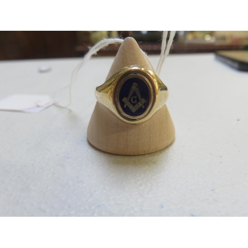 91 - 9ct Gold Masonic Signet Ring - 5.5gms