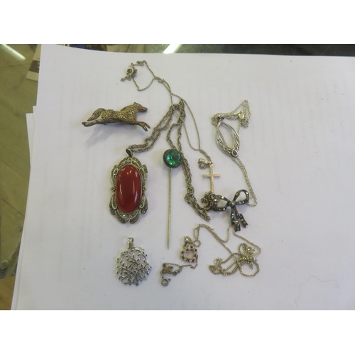 149 - Lot of silver jewellery