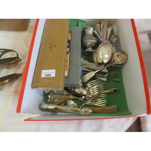 344 - Quantity of Cutlery