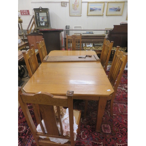 431 - Victorian Light Oak Dining Table with a Set of Six Matching Dining Chairs