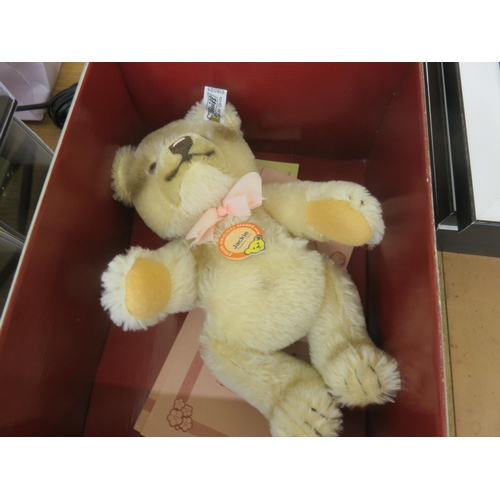 154 - Boxed Steiff Replica 