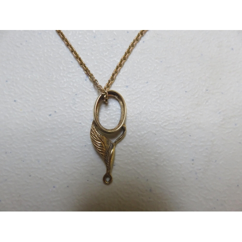 95 - 9ct. Gold Chain and Pendant, 6.6 grams