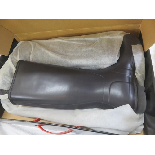 348 - Pair of Hunter Wellington Boots. Size 8.