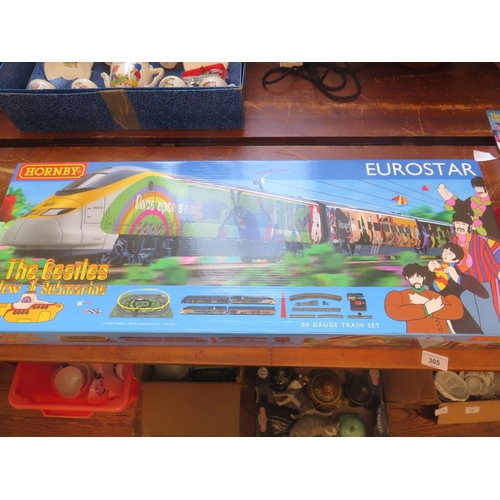 305 - Hornby Eorustar: The Beatles Yellow Submarine 00 Gauge Train Set