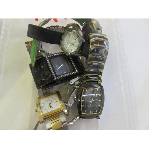 169 - Small lot of Watches