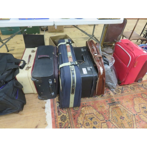 485 - Large lot of Suitcases, Trolley, Bags etc.