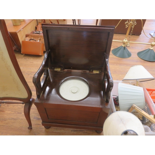 434 - Mahogany Commode