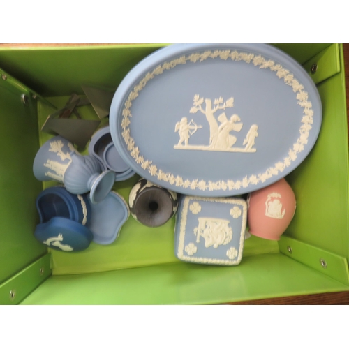 273 - Box of Wedgwood