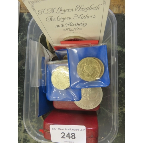 248 - Nine Collectable £2 Coins, quantity of Modern Crowns and 50p pieces