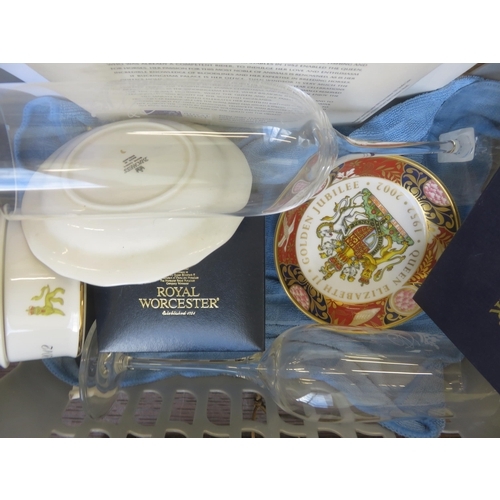 366 - Quantity of Royal Memorabilia