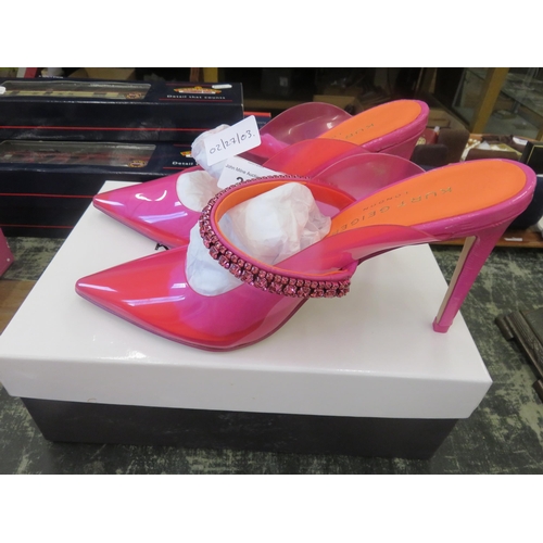 224 - Kurt Geiger Pink Heeled Shoes, size 39