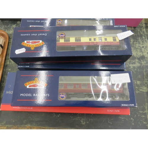 225 - Seven Boxed Bachman Model Carriages