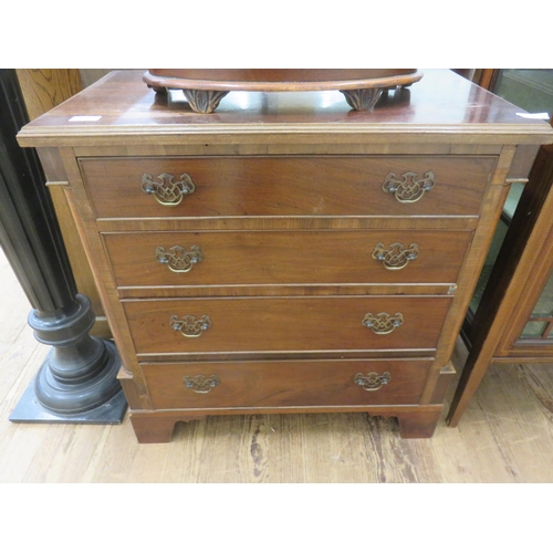 422 - Mahogany Chest of Drawers