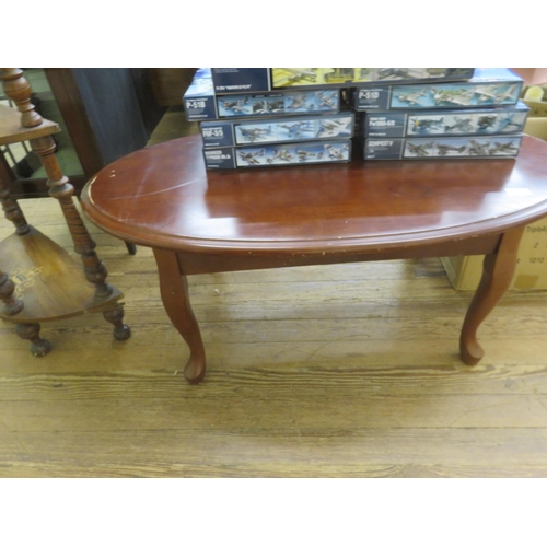 424A - Mahogany Coffee Table