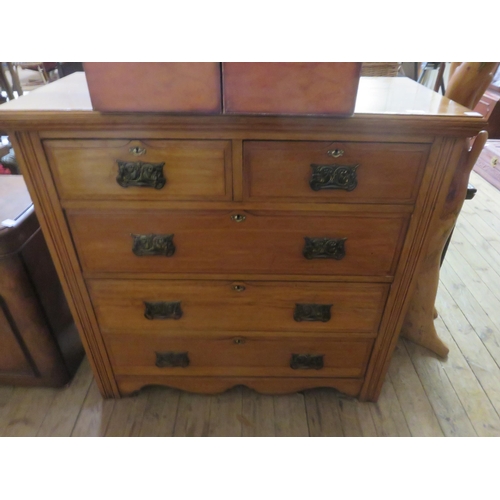 384 - Chest of Four Long and Two Short Drawers