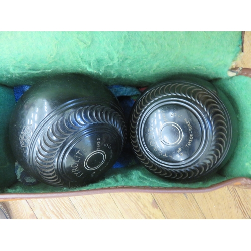 311 - Set of Bowls in a Leather Case