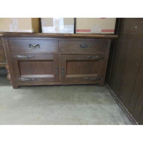 424 - Arts & Crafts Style Oak Dressing Table