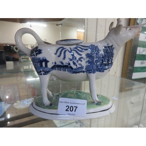 207 - 19th Century Staffordshire Willow Pattern Cow Creamer with Top (Nibbles to Base)