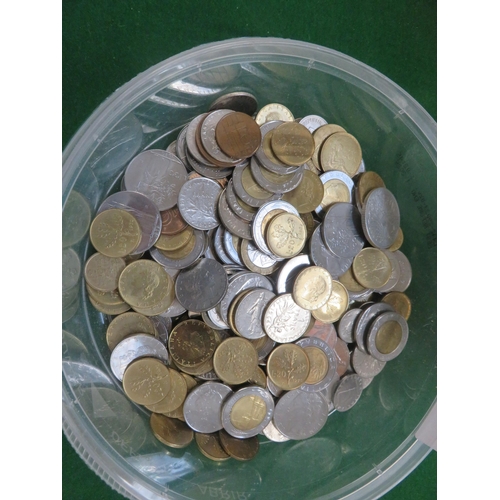 253 - Tub of Mixed Coins