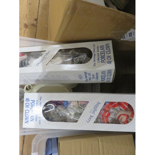 333 - Three boxes of mixed bric-a-brac