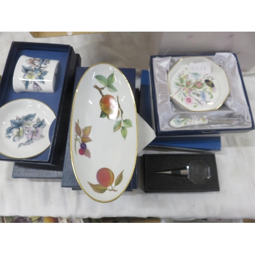 318 - Quantity of Royal Worcester, Evesham and Aynsley Dishes and Doll