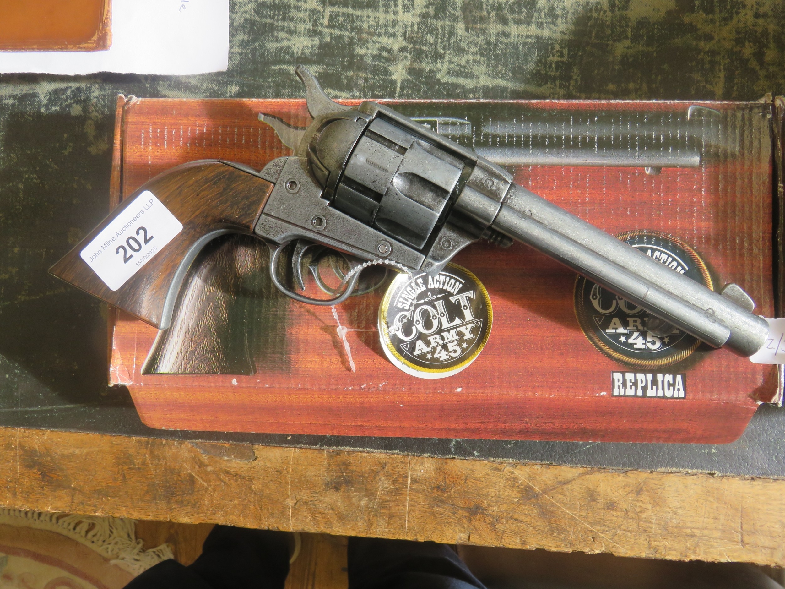 Replica single Action Colt 45