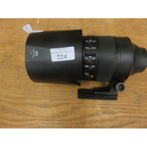 224 - Nikon AF-S Nikkor 80-400mm Lens and HB65 Lens Hood