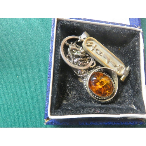 Lot 32        