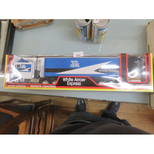 357 - Boxed Remote Control White Arrow Express Articulated Lorry