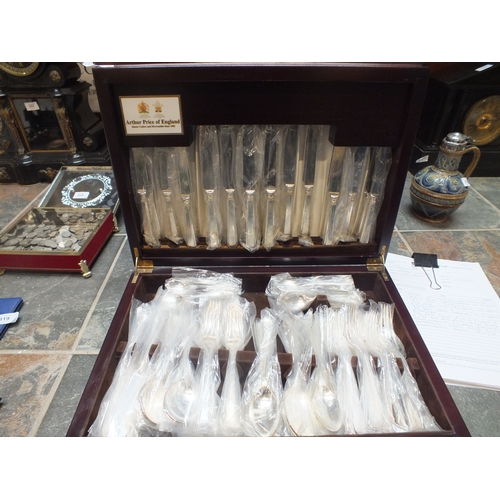 Canteen of Sheffield Hallmarked Silver Cutlery by Arthur Price - weighable silver - 150 troy ounces approx.
