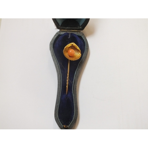 Gold Scallop Design Coral Inset Stick Pin