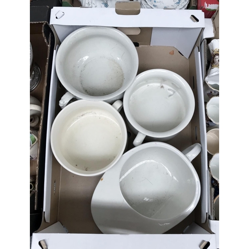 90 - Box containing vintage bed pans
