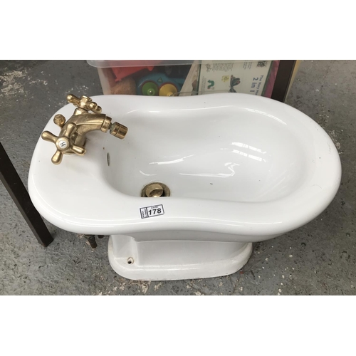 178 - Bidet with brass mixer tap