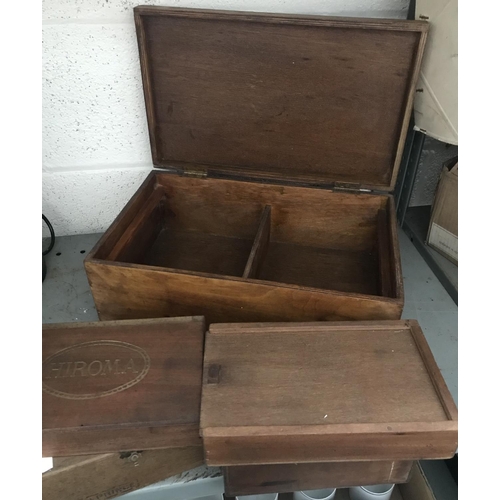 23 - Collection of vintage wooden boxes