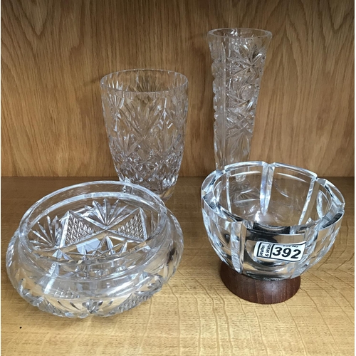 392 - 4 Pieces of ornate glass