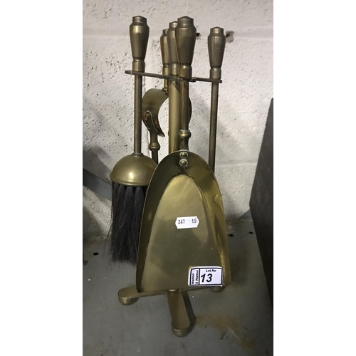 13 - Brass companion set