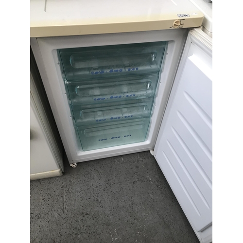 206 - Built-under freezer