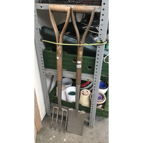 197 - Garden fork and a spade